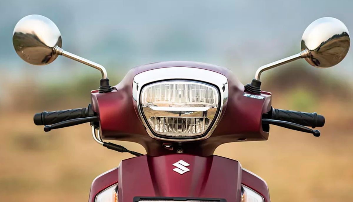 Suzuki Access 125 Front